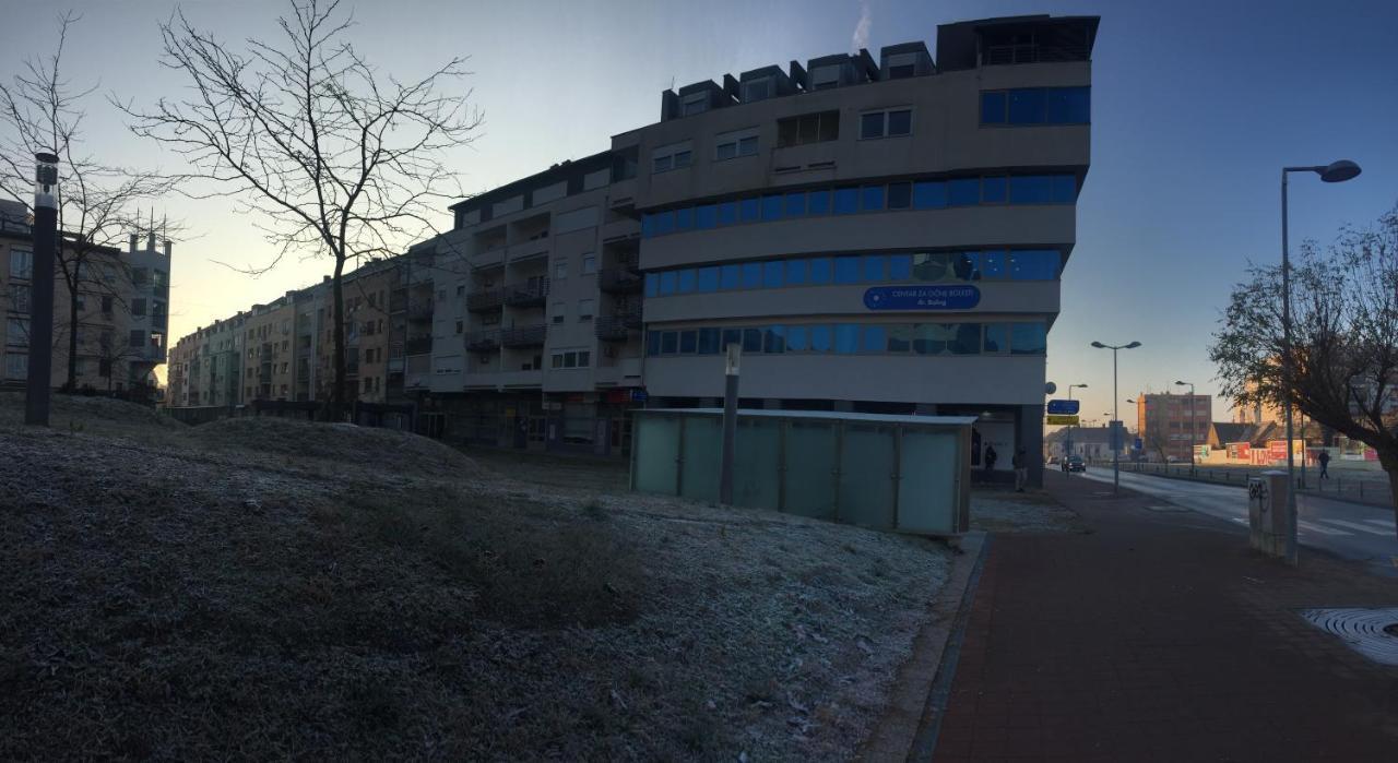 Studio Apartman Lara *** Ösek Dış mekan fotoğraf