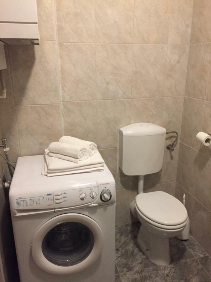 Studio Apartman Lara *** Ösek Dış mekan fotoğraf